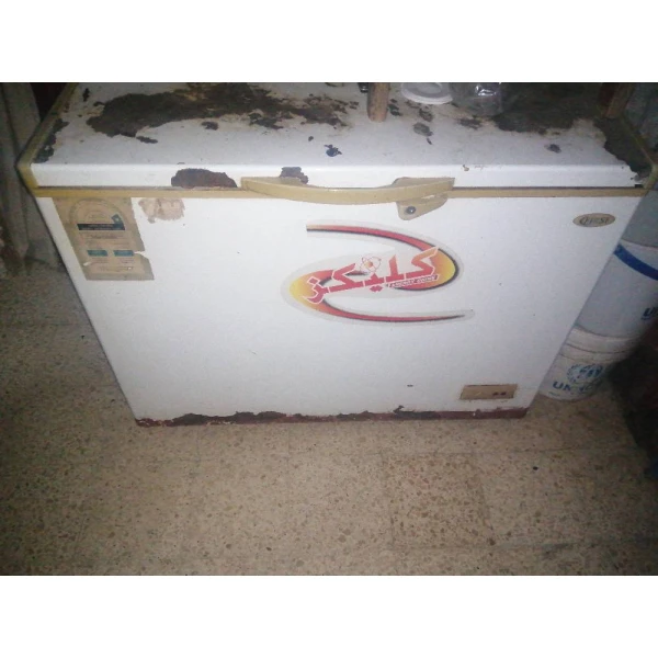 ثلاجة كهربائي