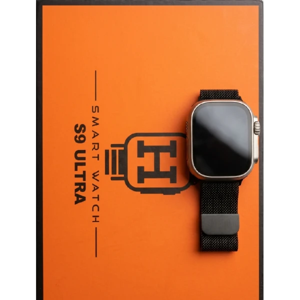 ساعة ذكية S9 Ultra شبه جديدة مع 3 أحزمة متنوعة