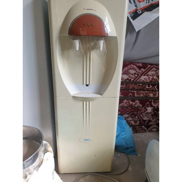 براد ماء حار بارد350 ريال سعودي